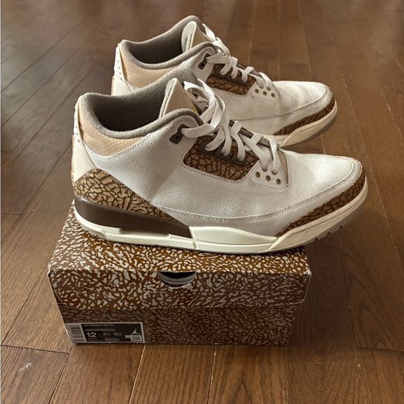 Nike Air Jordan 3 Palomino - Picture 2 of 8